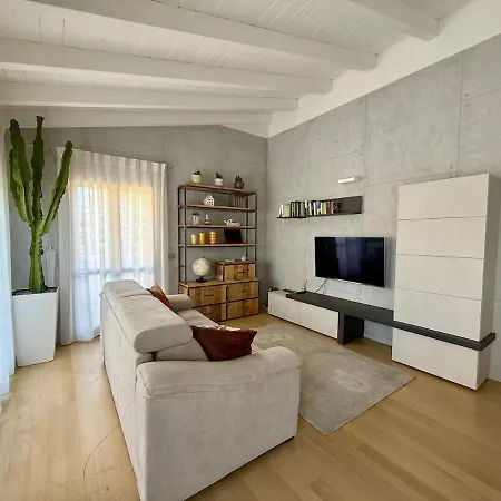 Le Terrazze 18 Apartment *